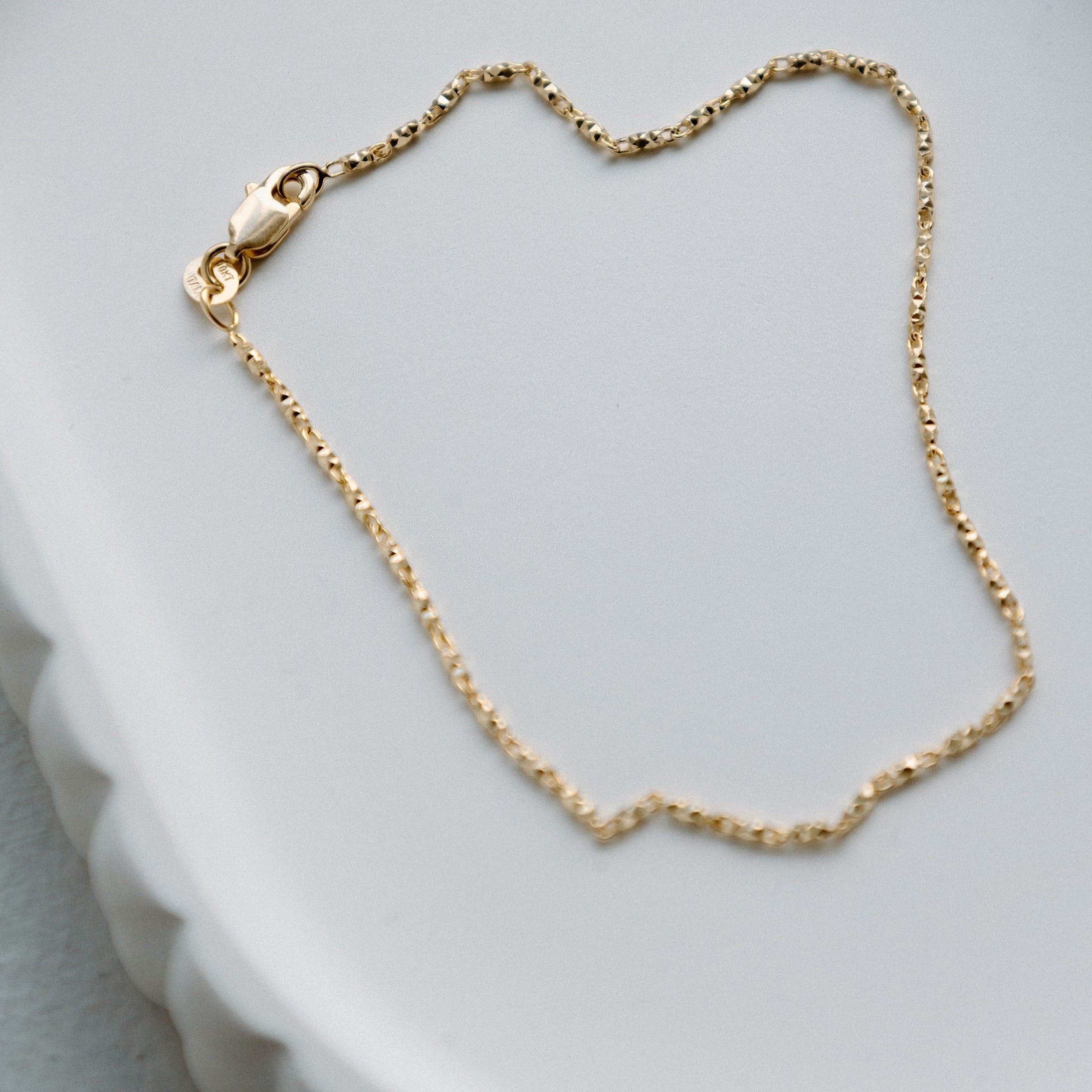 Bracelet minimaliste coupe diamant