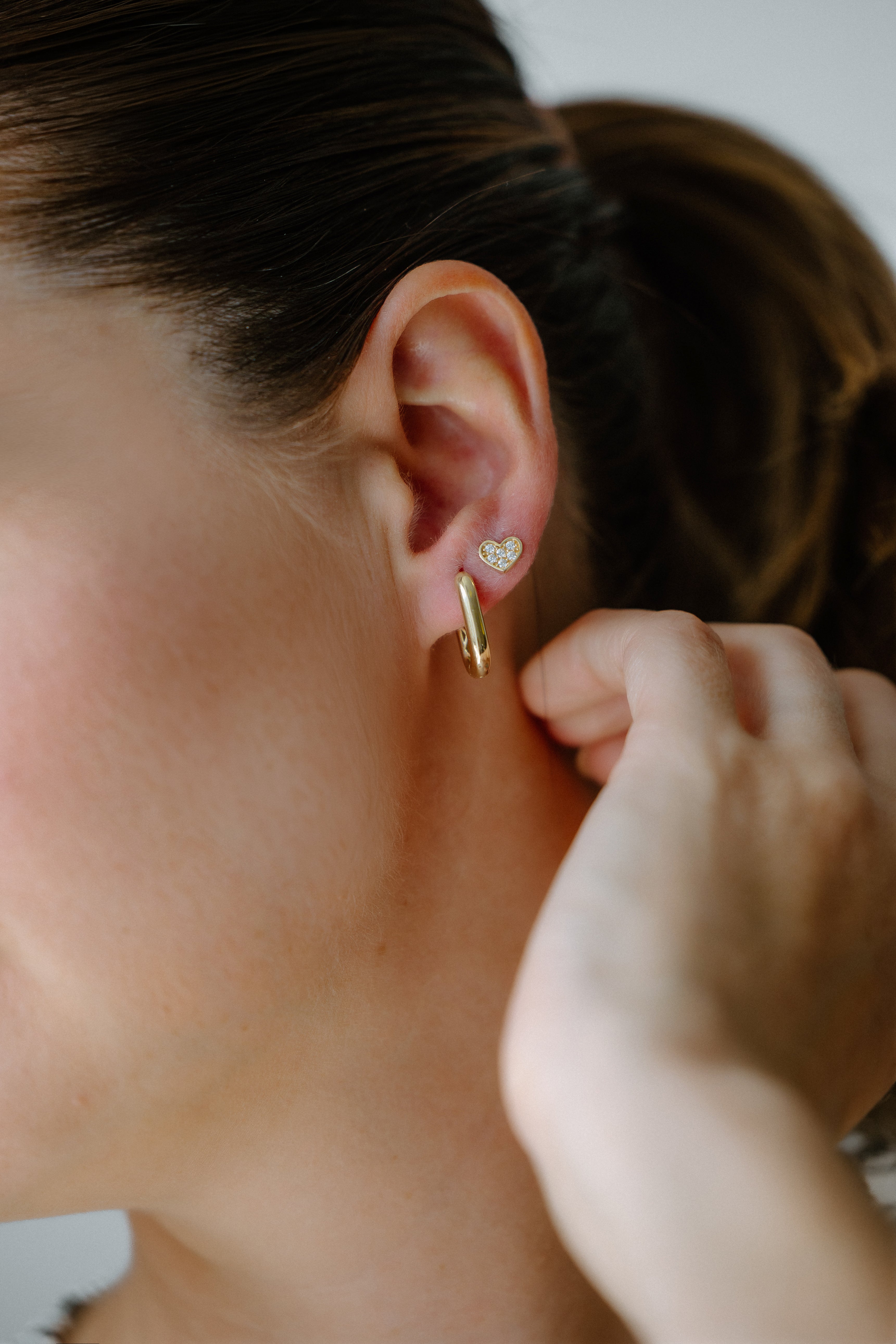 Boutons d'oreilles petits coeurs