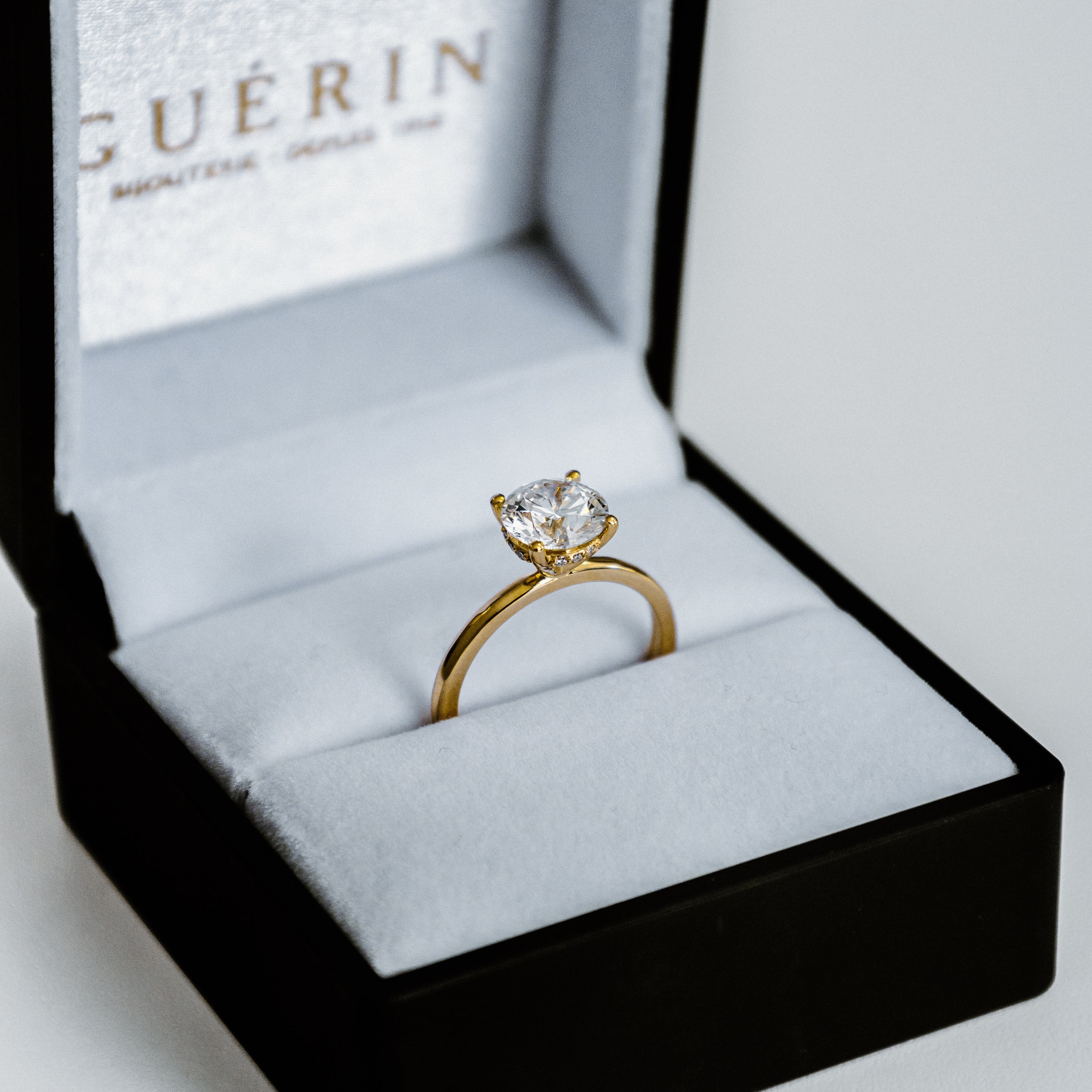 Bague Lucie - Diamant rond 2 carats