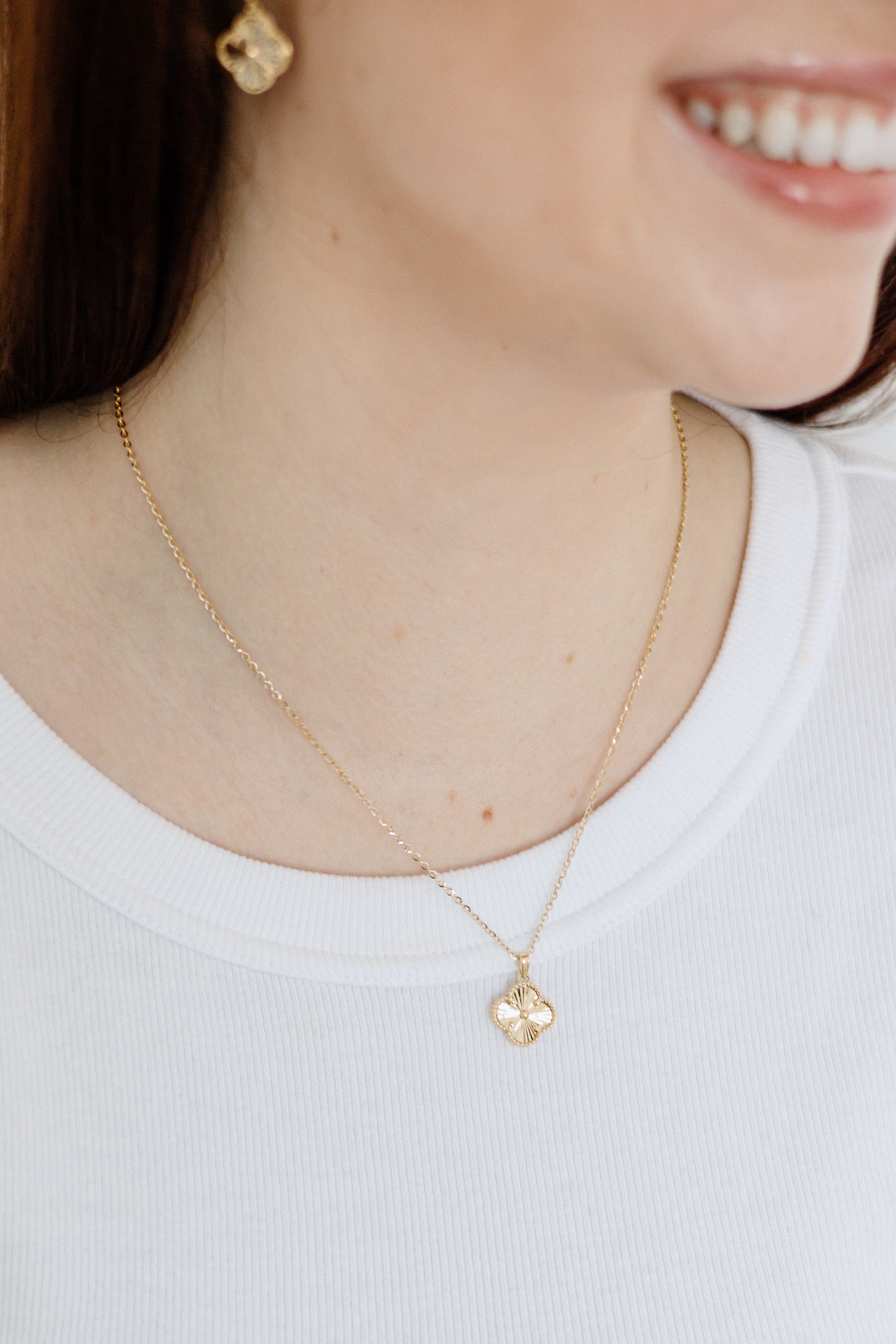 Collier trèfle chanceux long