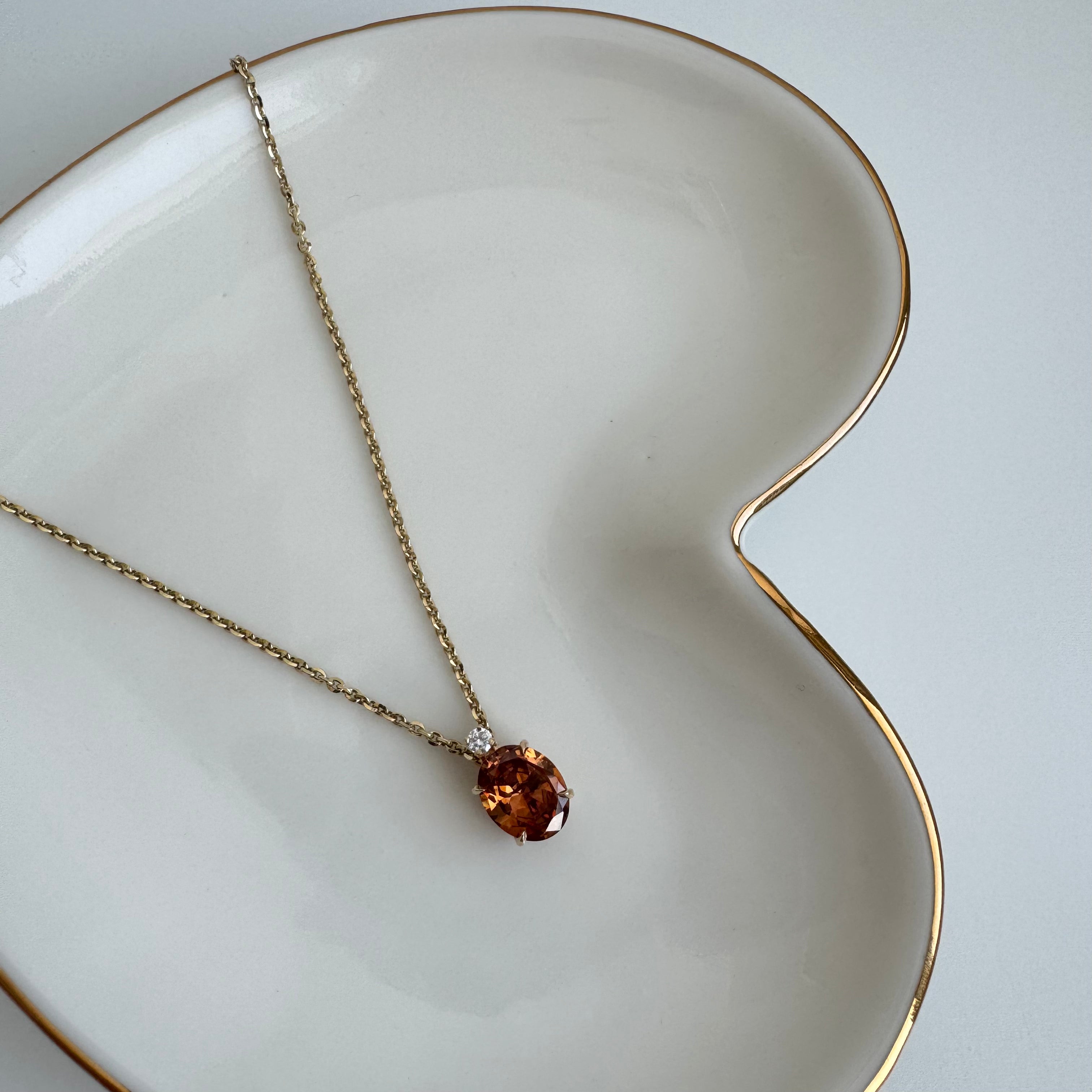 Pendentif royal orangé