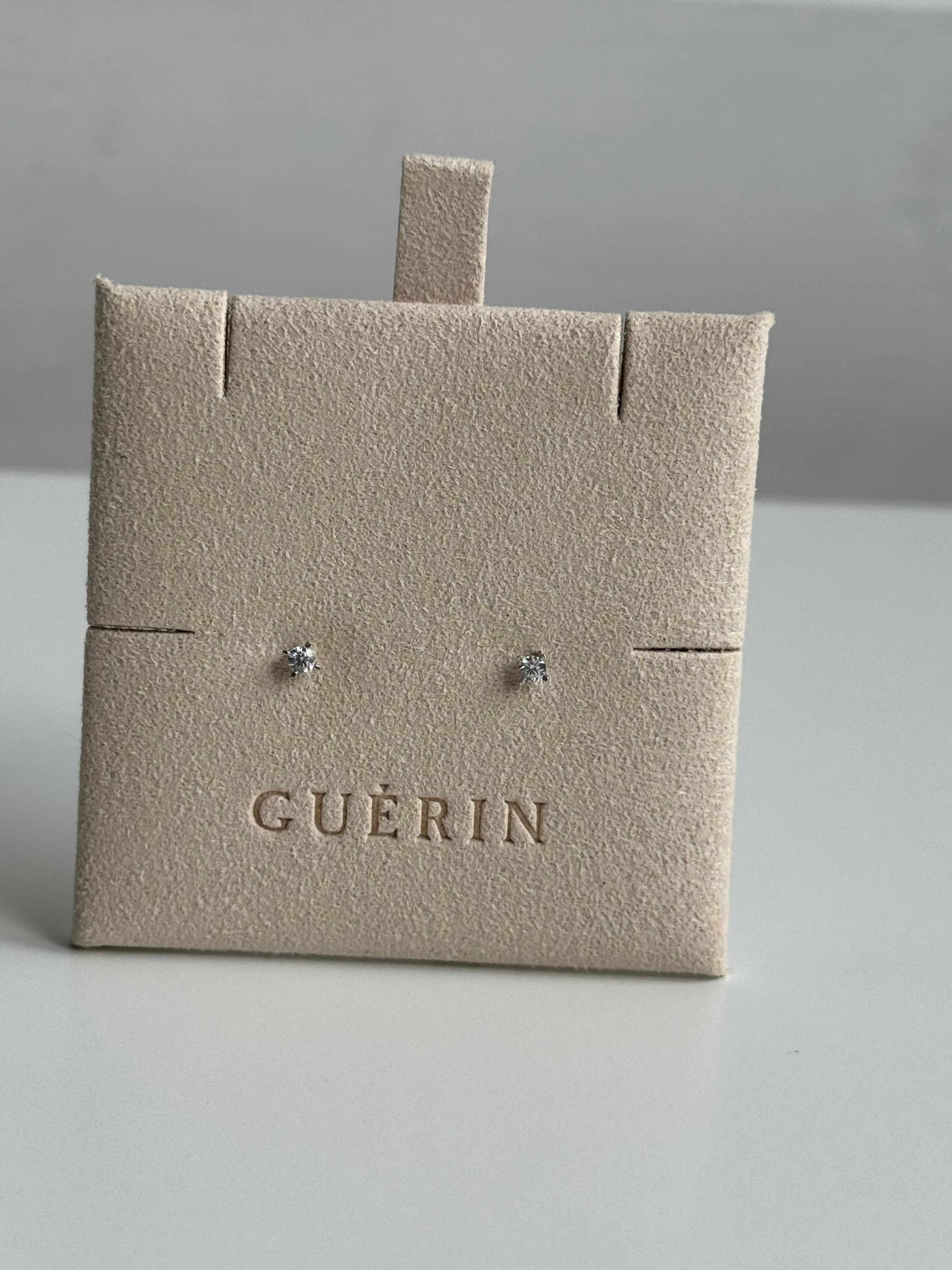 Petits boutons d'oreilles scintillants or blanc