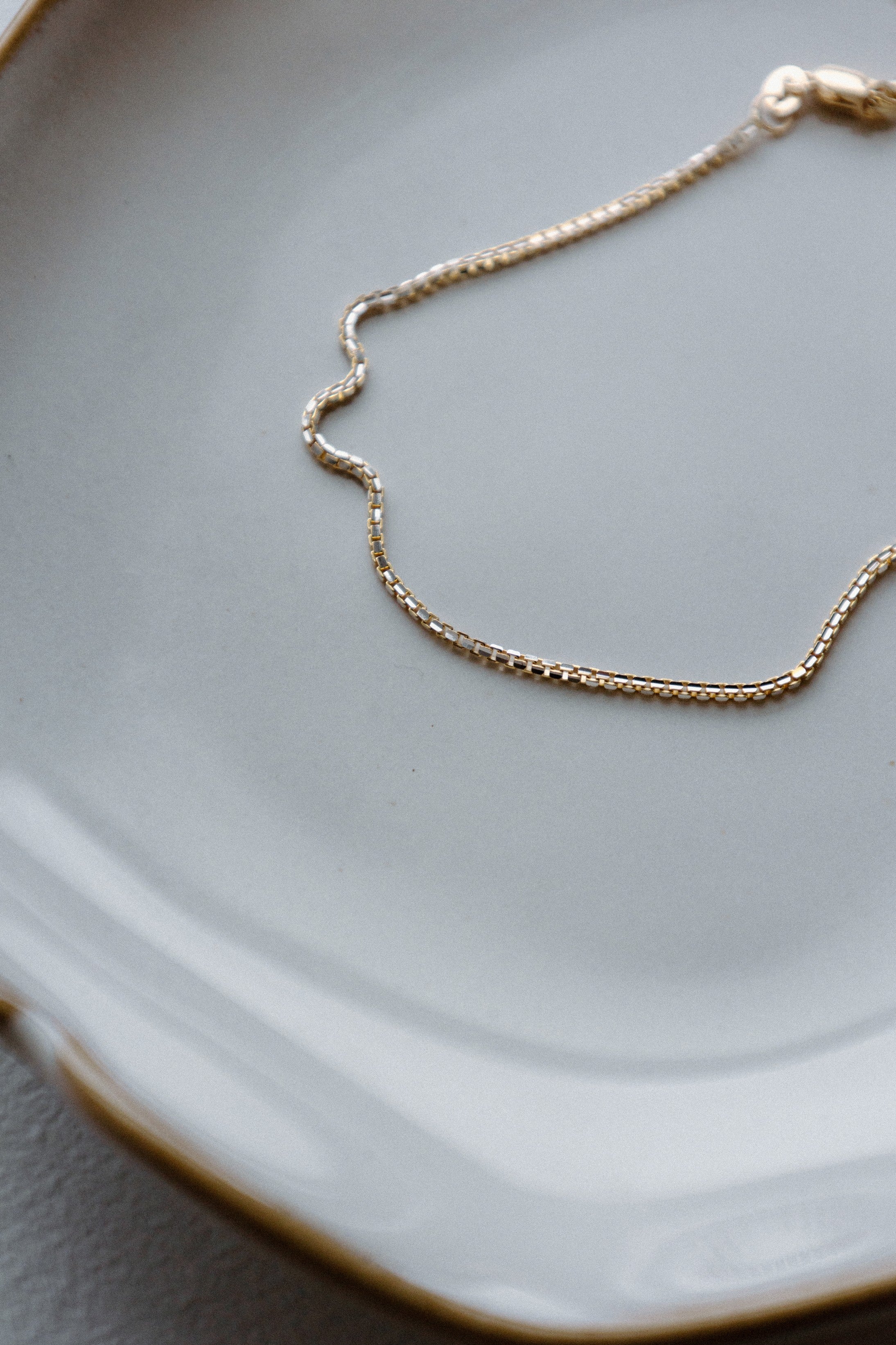 Bracelet minimaliste mailles vénitiennes 2 tons