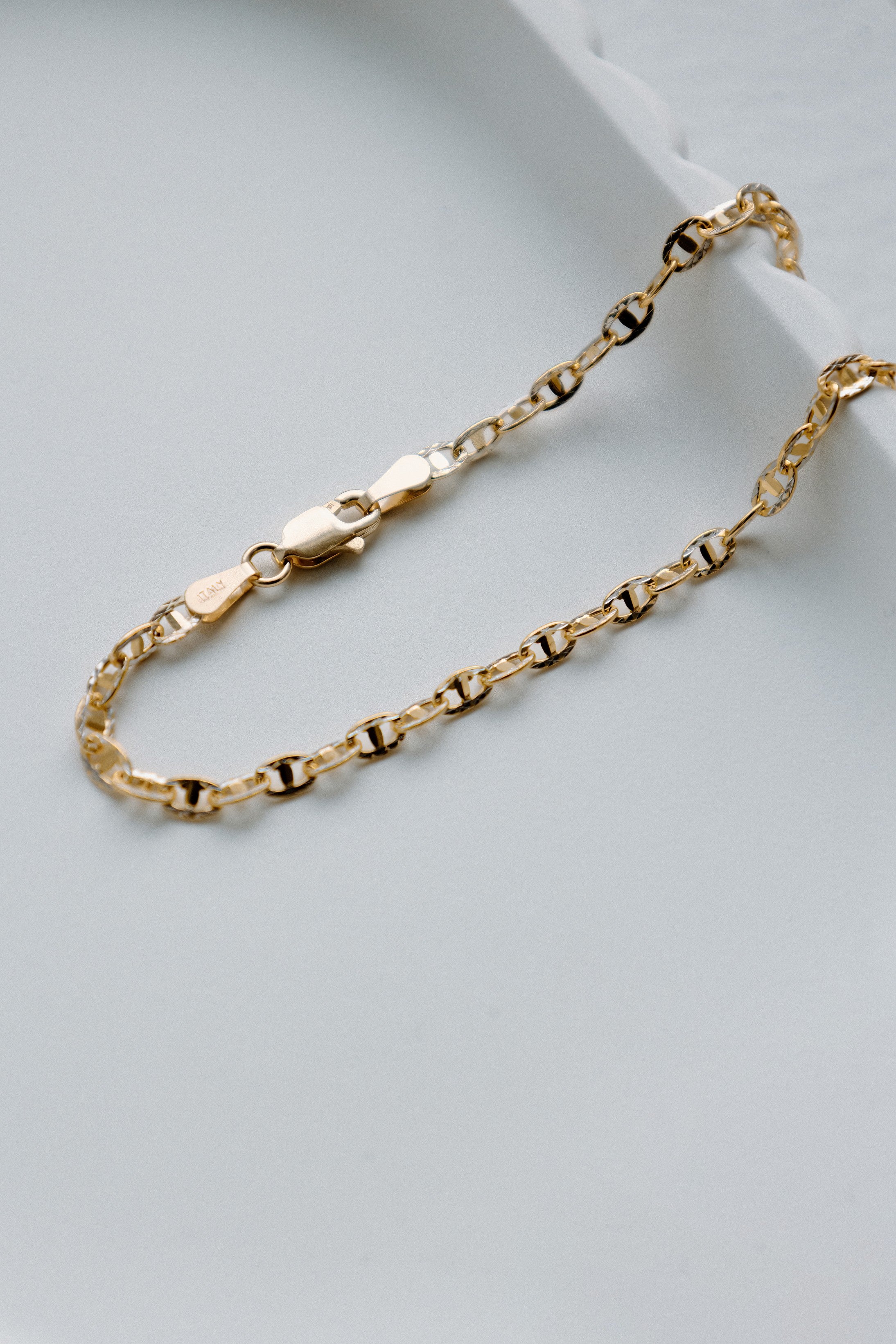 Bracelet anchor chain