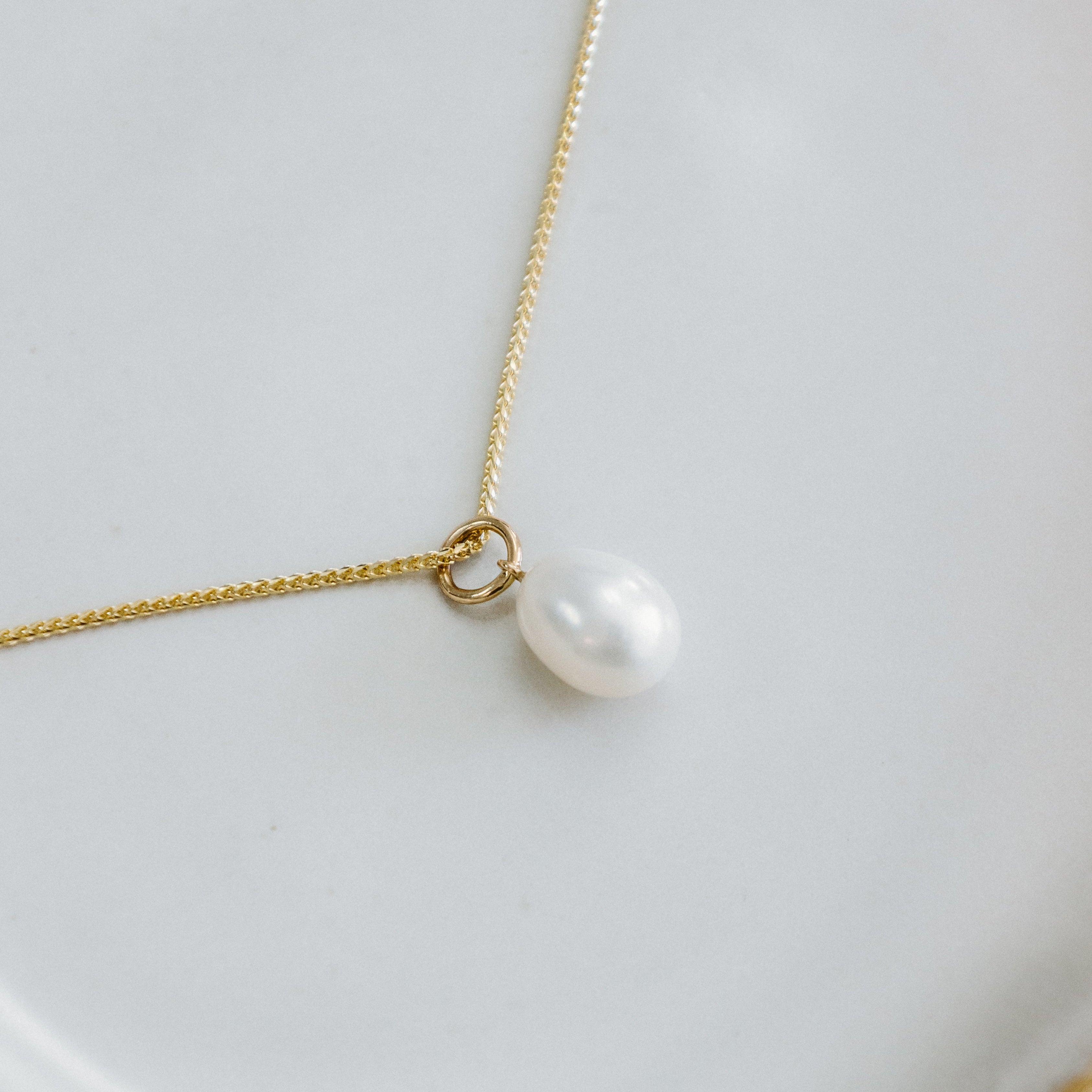 Pendentif perle poire