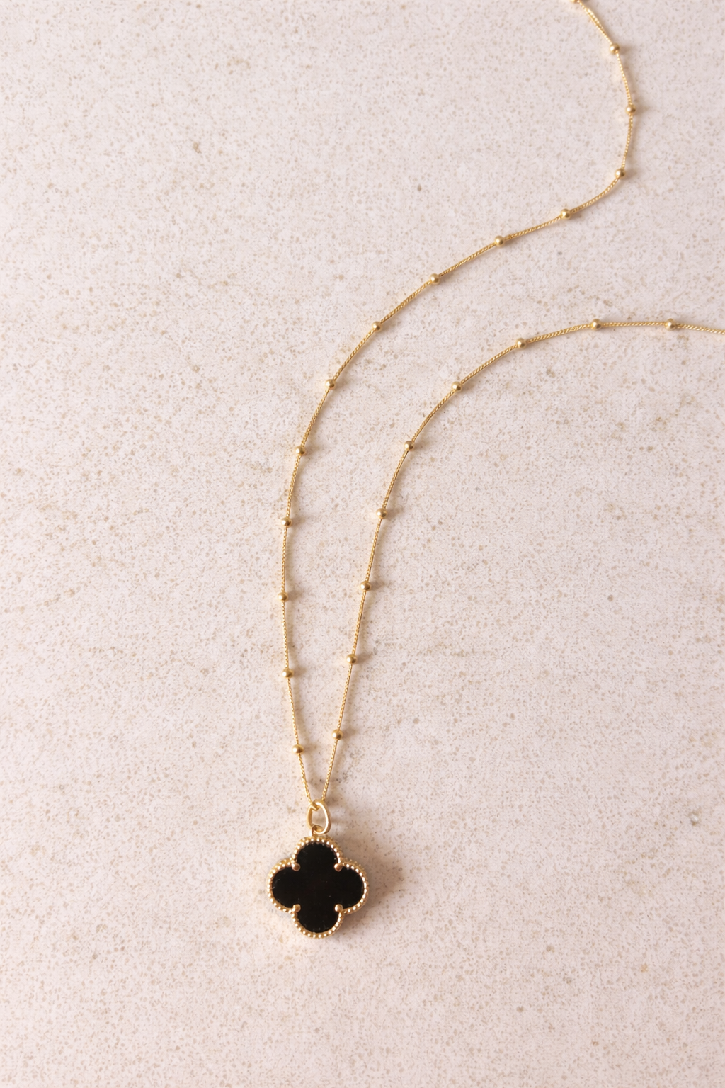 Pendentif trèfle chanceux (onyx noir)