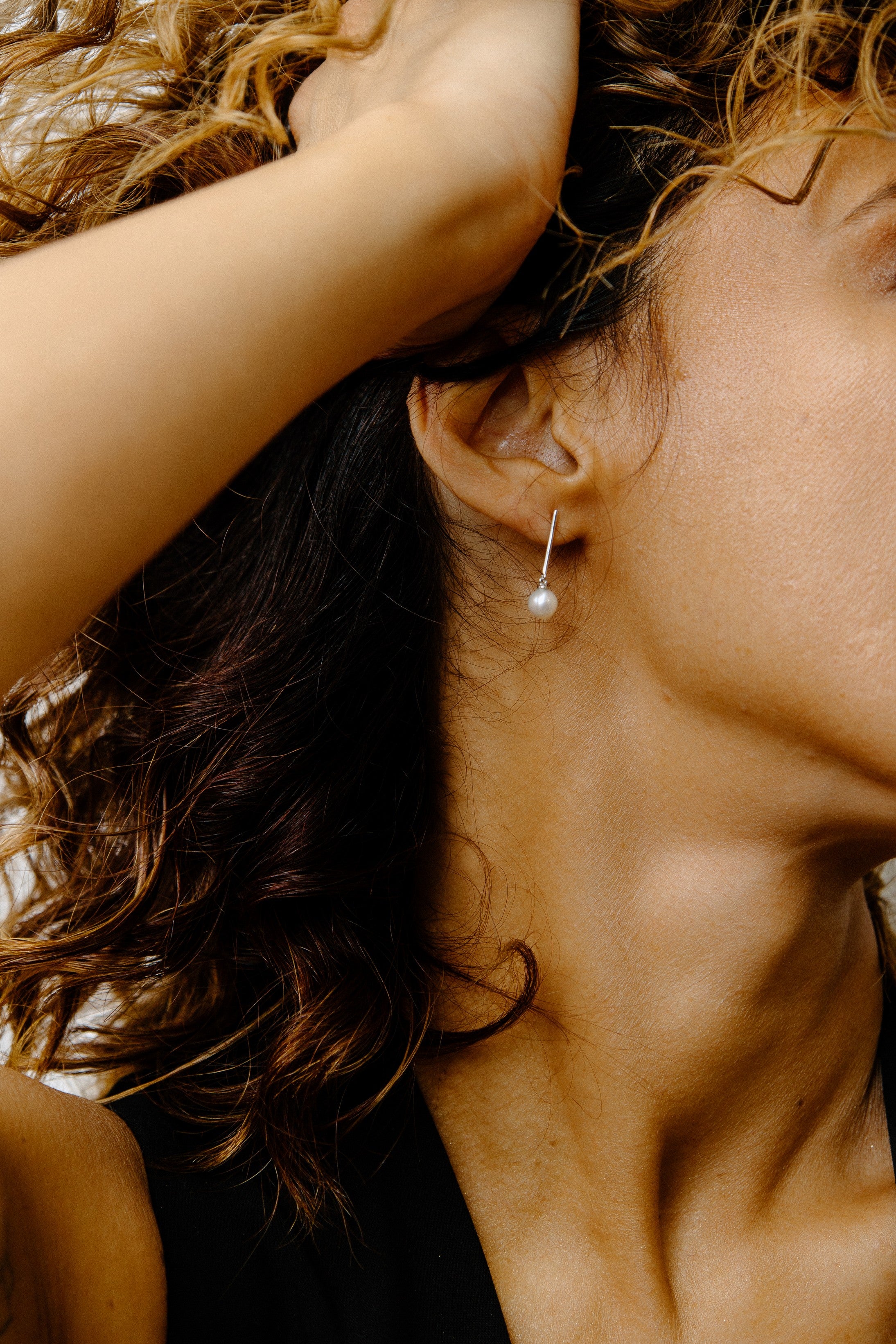 Boucles d'oreilles minimalistes en perles de culture d'eau douce