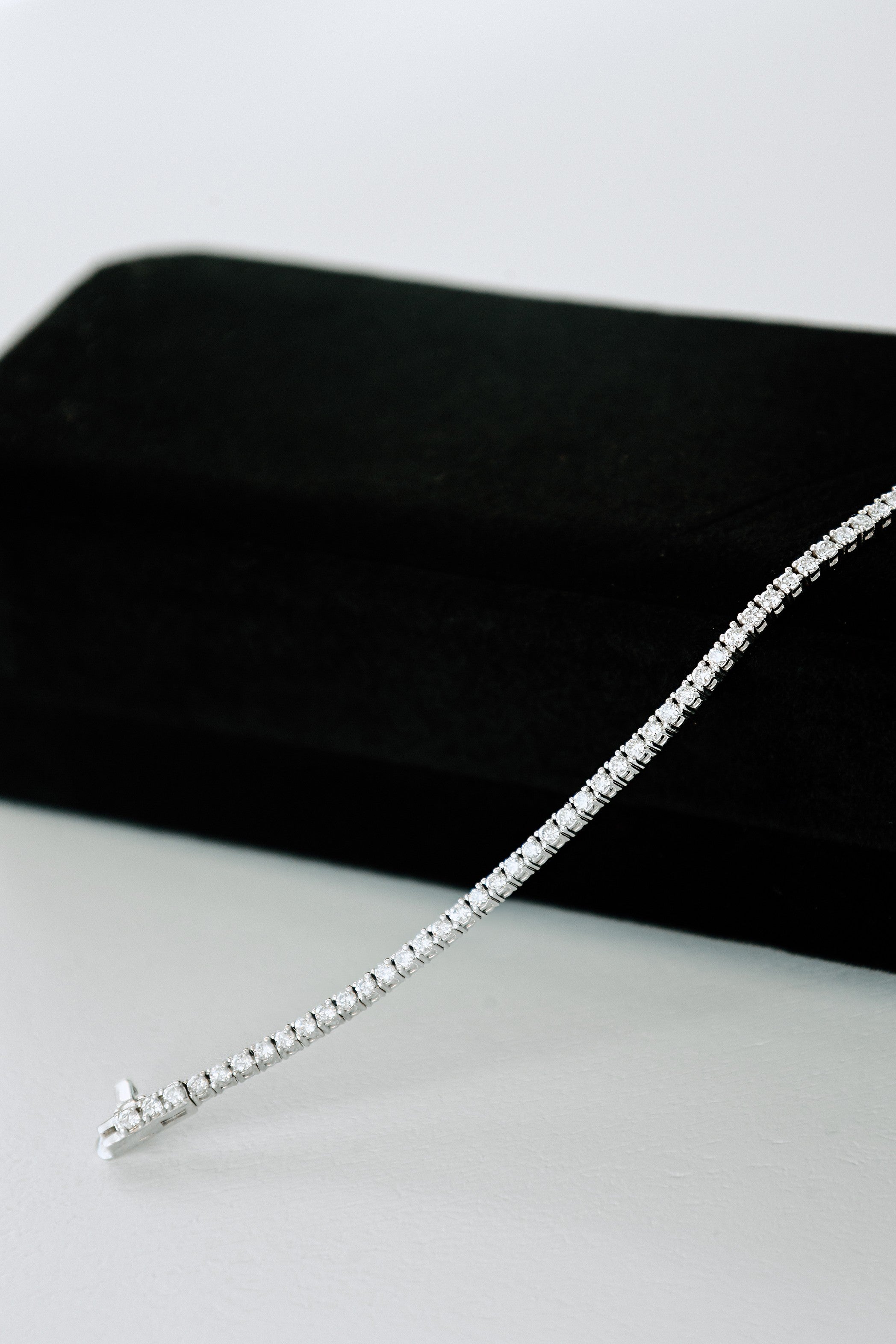 Bracelet tennis - Or blanc & diamants